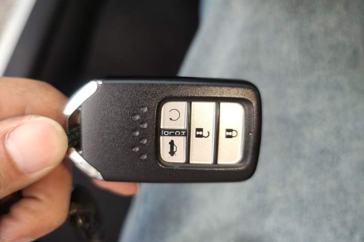 Used Honda Civic 2016 220TURBO CVT Luxury Edition
