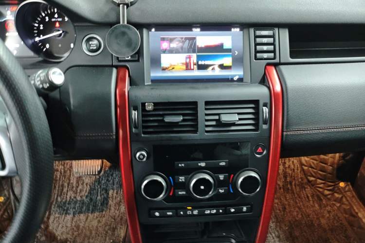 Used Land Rover Discovery Sport 2019 240 PS SE Dynamic Version China VI Standard