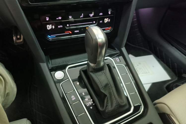 Used Volkswagen Magotan 2023 2 Million Units Commemorative Edition 330TSI DSG Luxury Version
