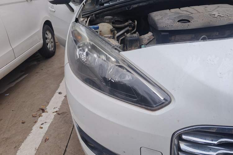 Used Peugeot 308 2014 Enjoy Edition Classic 1.6L Automatic Premium Model Right Front Headlight