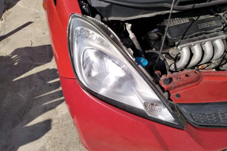 Used Honda Fit 2011 1.3L manual Comfort version
