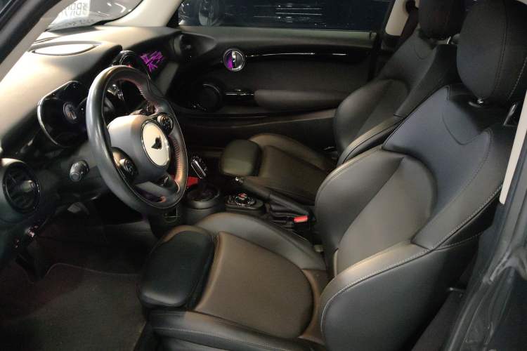 Used MINI MINI 2021 2.0T COOPER S Classic Edition
