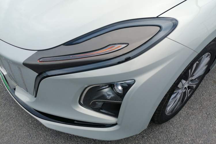 Used Hongqi E-QM5 2022 431 km Charge & Enjoy Edition Left Front Headlight