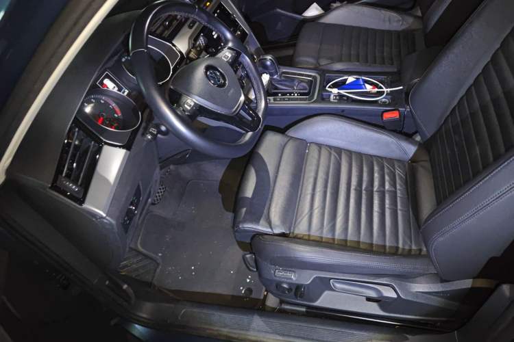 Used Volkswagen Variant 2018 380TSI Two-Wheel Drive Comfort Edition