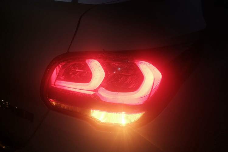 Used Chevrolet Cavalier 2018 320 Manual Xinyue Edition Right Rear Taillight