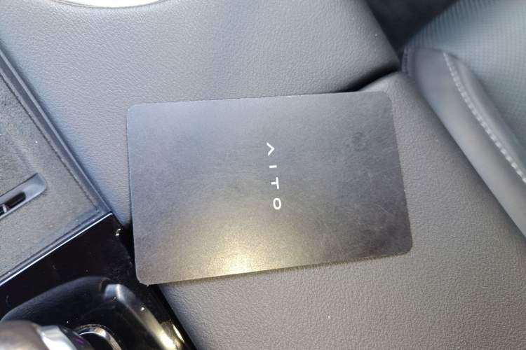 Used Hima AITO M5 2022 Extended-Range Four-Wheel Drive Performance Version