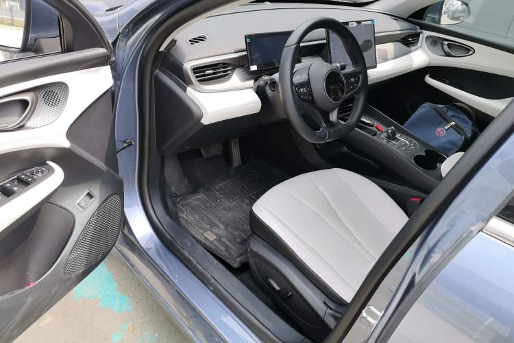 Used BYD Seal 05 DM-i 2025 DM-i Intelligent Drive 120KM Flagship Model Driver Seat