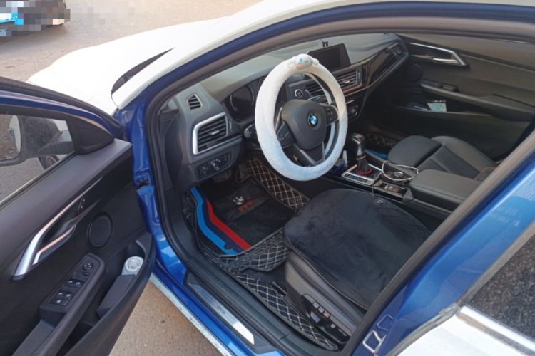 Used BMW 1 Series 2018 118i Sport Edition Driver Seat