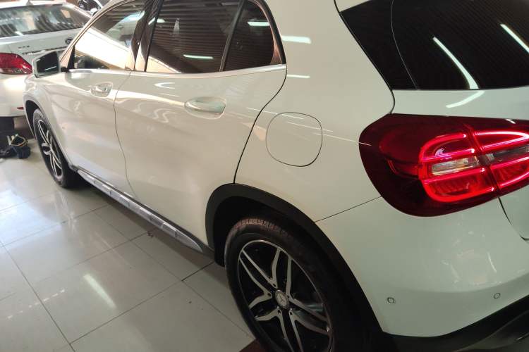 Used Mercedes-Benz GLA 2015 GLA 220 4MATIC Fashion Model