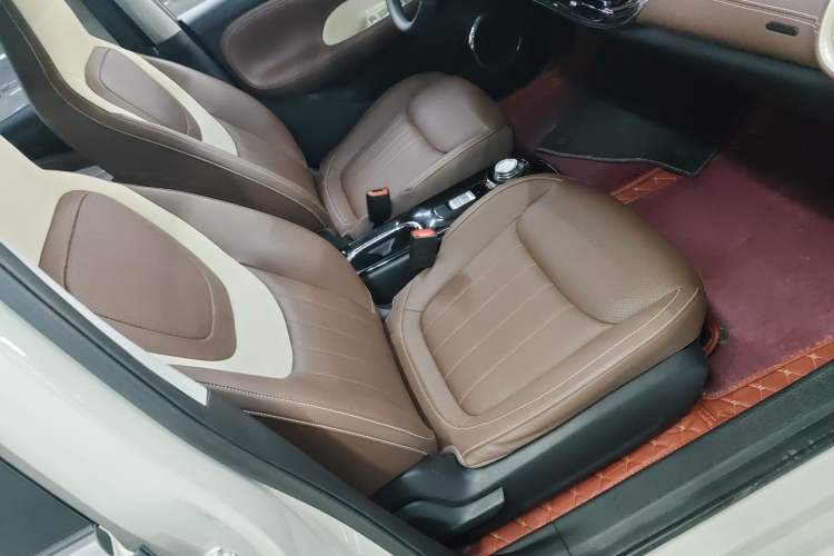 Used Wuling Bingo 2023 333 km Lingxi Connected+ Version
