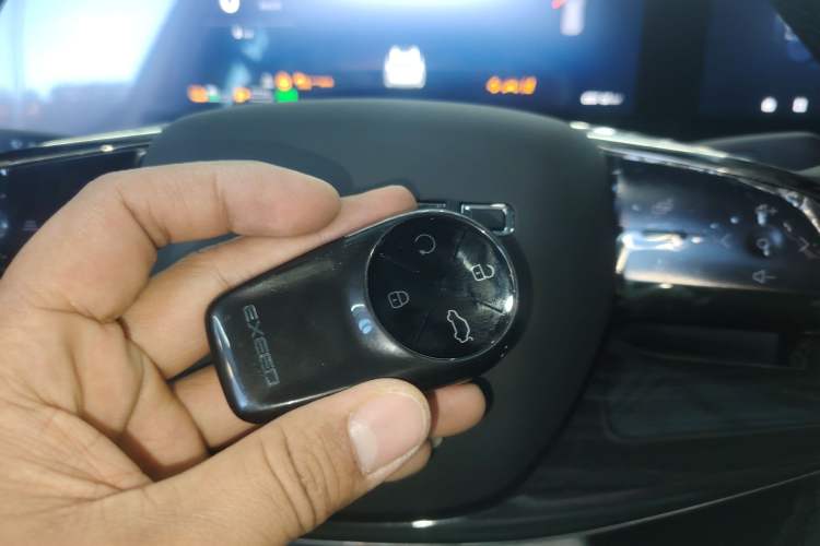 Used EXEED Stellar C-DM 2025 100 Long-Range Plus Two-Wheel Drive
