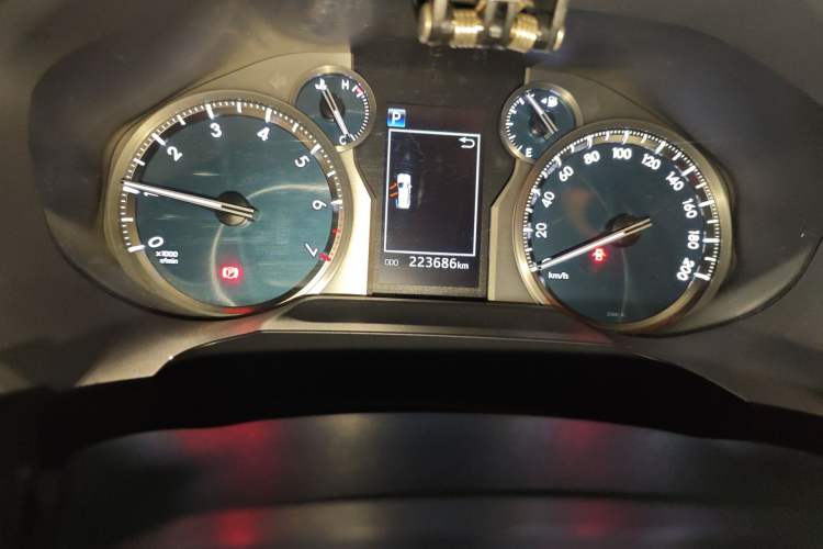 Used Toyota Prado 2018 3.5L Automatic TX-L NAVI Odometer Close Up