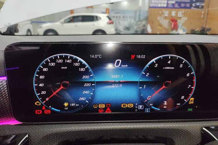 Used Mercedes-Benz A-Class 2022 Revised Version A 200 L Sport Sedan Fashionable Style