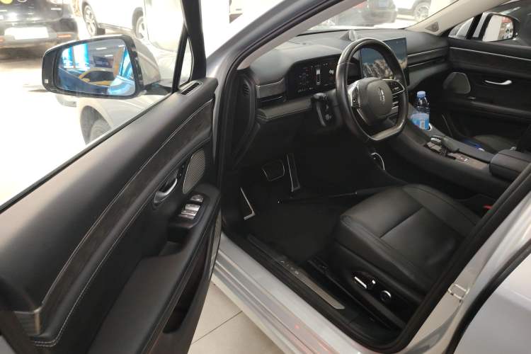 Used Hima AITO M5 2022 Range-Extended Rear-Drive Standard Version Driver Seat