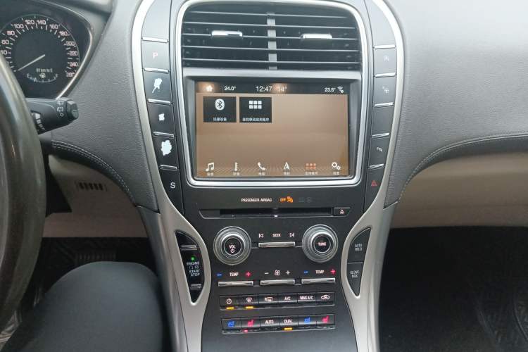 Used Lincoln MKX 2018 2.0T Four-Wheel Drive Zunya Edition Audio And AC Panel