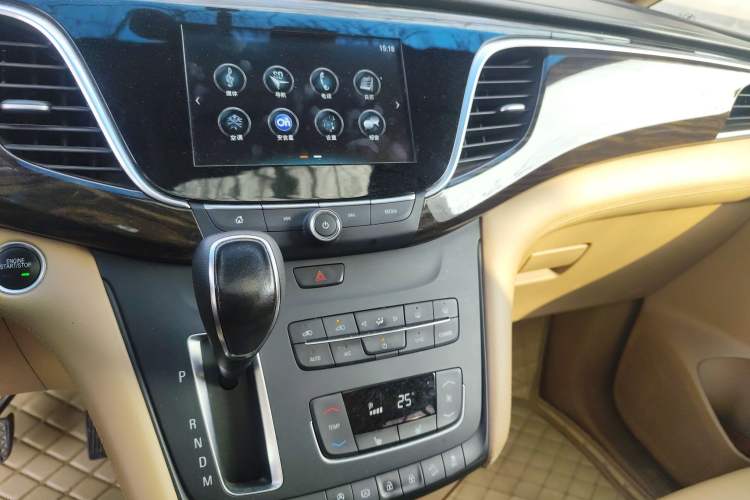 Used Buick GL8 2018 ES 28T Premium Model China VI Standard