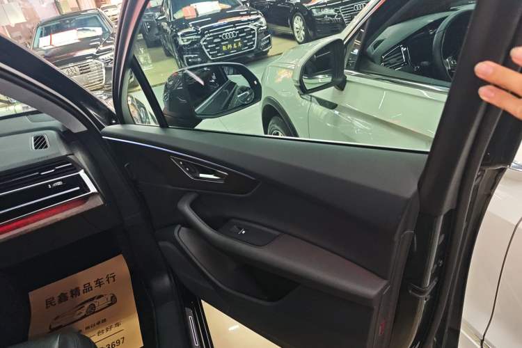 Used Audi Q7 2021 55 TFSI quattro S line Sport model