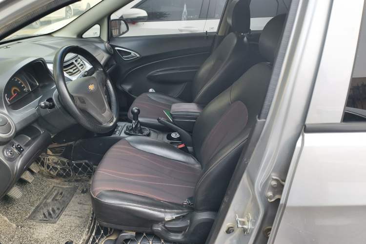 Used Chevrolet Sail 2013 Sedan 1.4L Manual Ideal Happiness Edition Left Front Seat