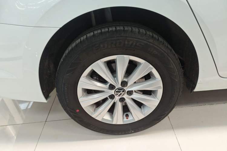 Used Volkswagen Lavida 2025 New Sharp 1.5L Outstanding New Edition Right Rear Wheel Hub