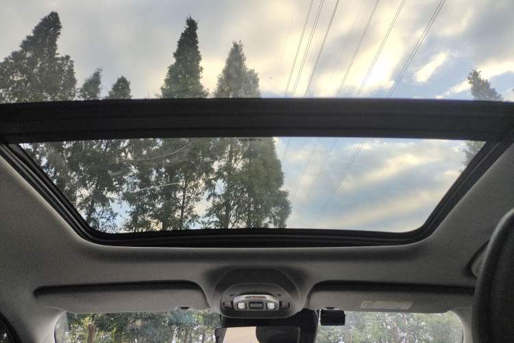 Used Geely Auto Preface L 2024 Zhiqing 1.5TD Galaxy Edition
