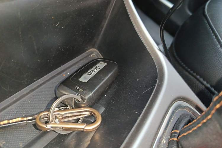 Used Jeep Compass 2017 200T Automatic Family Edition
