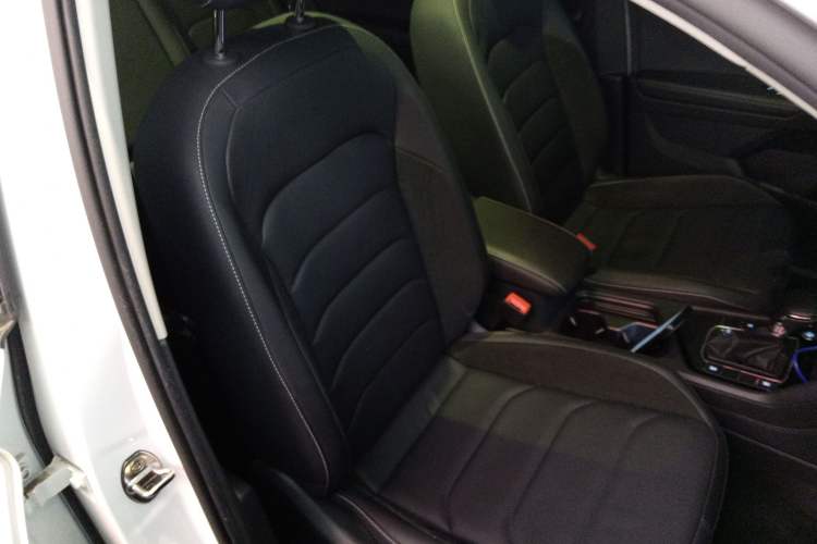 Used Volkswagen Tiguan L 2017 330TSI Automatic Two-Wheel Drive Luxury Edition
