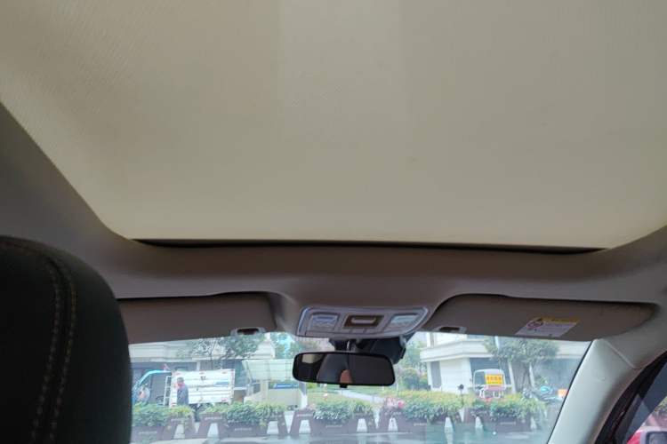 Used Geely Auto Vision X6 2018 1.4T CVT 4G Connected Flagship Edition