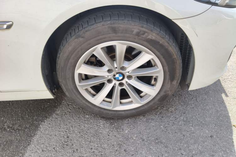 Used BMW 5 Series 2014 520Li Elegant Model