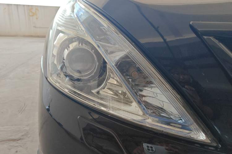 Used Nissan Teana 2012 2.5L XL Smart Enjoyment Version Right Front Headlight