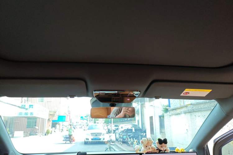 Used Li Auto i6 2025 Model Four-Wheel-Drive Standard Type