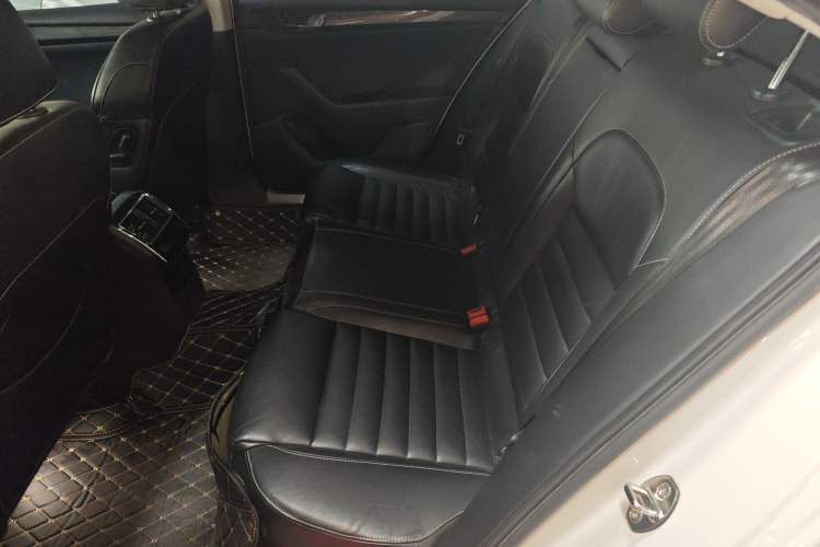 Used Skoda Superb 2016 TSI330 DSG Smart Drive Edition Left Rear Seat