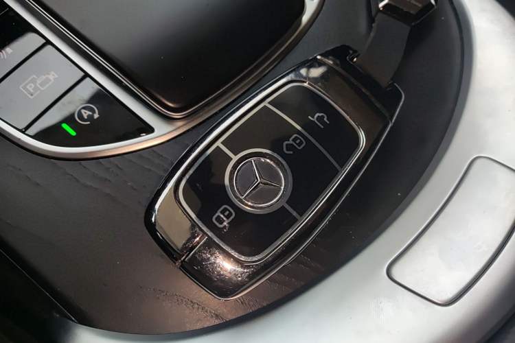 Used Mercedes-Benz C-Class 2021 C 260 L Sport Edition Star Collection Vehicle Key