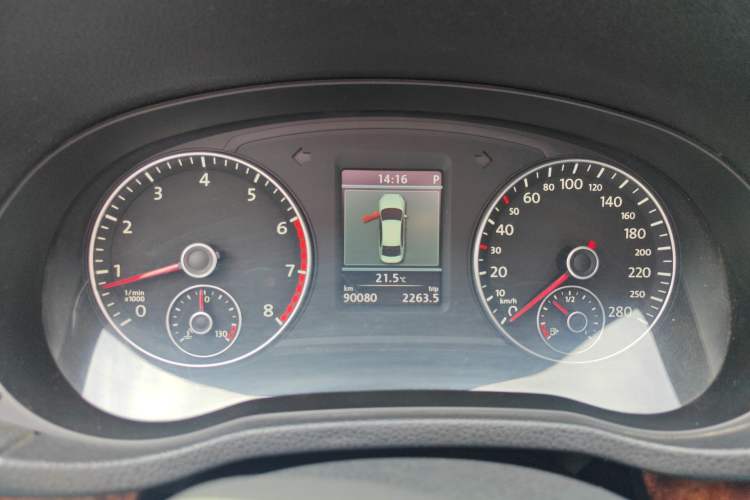 Used Volkswagen Passat 2011 2.0 TSI DSG Premium Edition Instrument Cluster