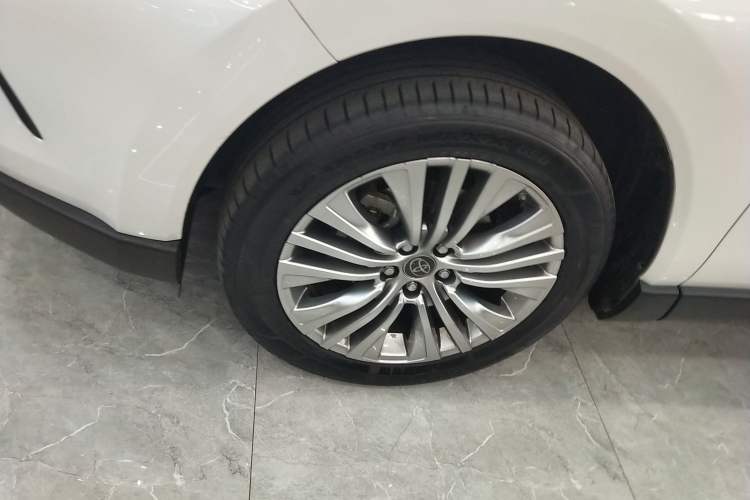 Used Toyota Harrier 2022 Dual-Engine 2.5L CVT Four-Wheel Drive Luxury Edition
