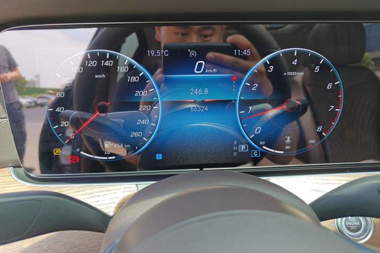 Used Mercedes-Benz E-Class 2022 Second Facelift E 260 L
