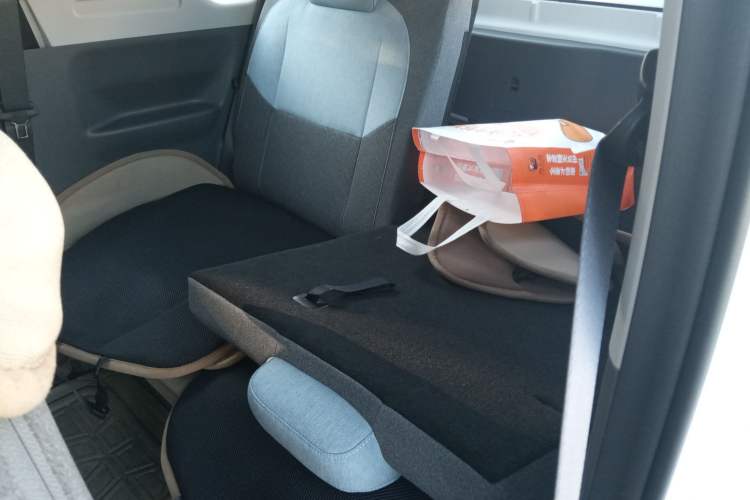 Used Geely Galaxy Panda 2024 Panda Mini 200km Endurance Bear
