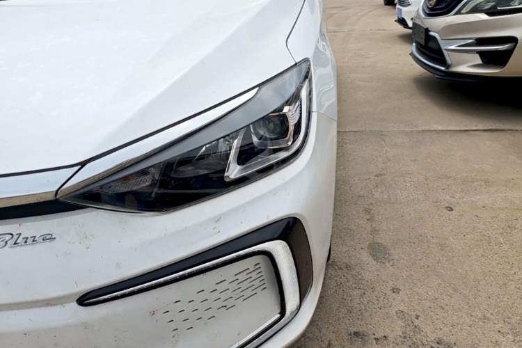 Used BAIC Beijing EU5 
