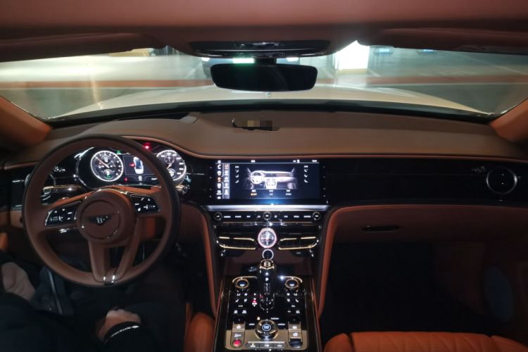 Used Bentley Flying Spur Plug-in Hybrid 2022 2.9T V6 Hybrid Center Console