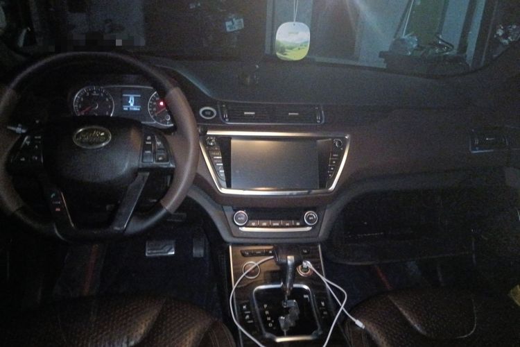 Used Land X7 2015 2.0T Panoramic Prestige Edition