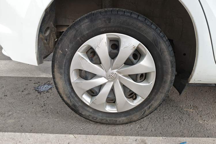 Used Toyota YARiS L Zhi Xuan 2016 Revised 1.3E Manual – Charming Edition