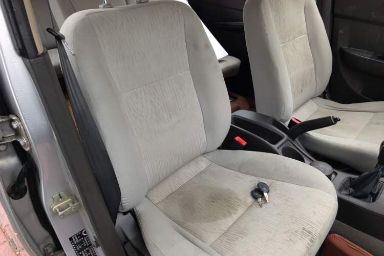 Used Wuling Hongguang 2015 1.5L S Base Model China IV