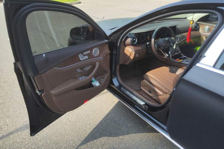 Used Mercedes-Benz E-Class 2023 Updated E 300 L Luxury Edition
