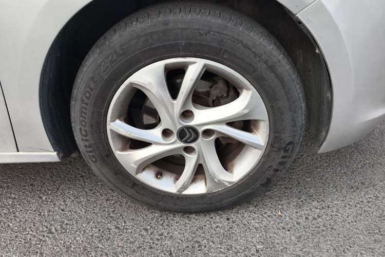 Used Citroen Elysee 2015 Zhishang Edition 1.6L Manual Fashion Model