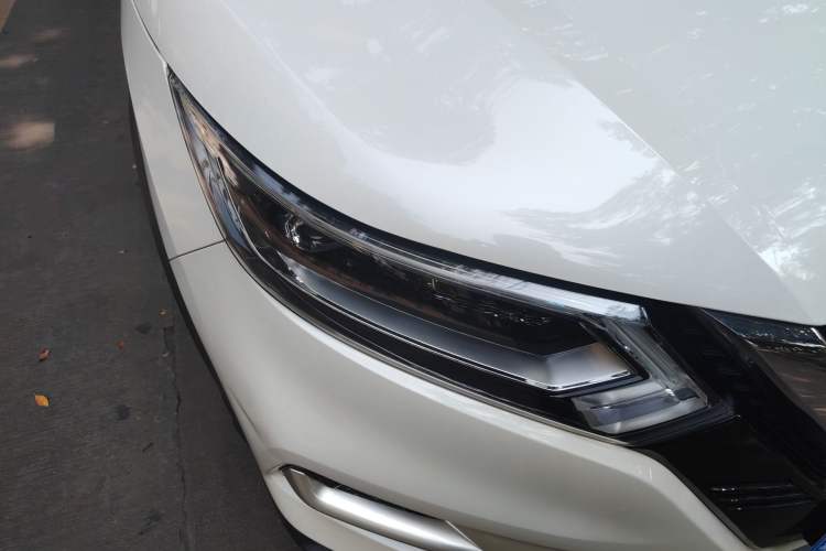 Used Nissan Qashqai 2021 2.0L CVT Luxury Edition Right Front Headlight