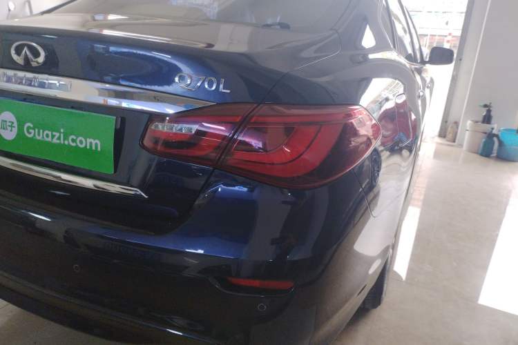 Used Infiniti Q70 2015 Q70L 2.5L Enjoyment Edition Right Rear Taillight