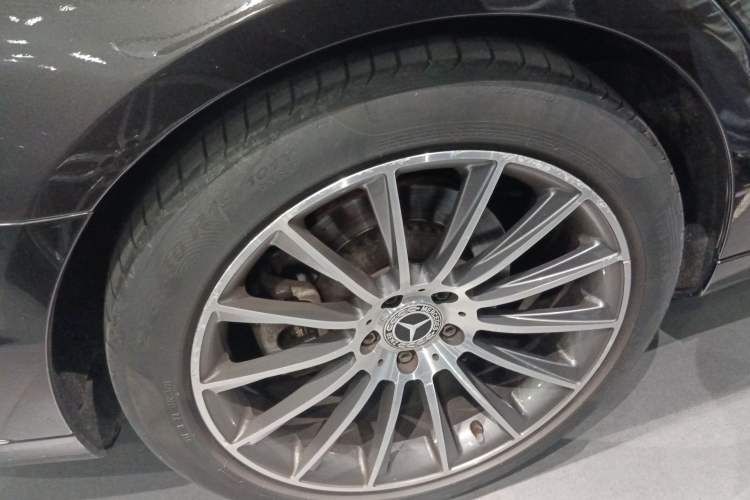 Used Mercedes-Benz S-Class 2014 S 320 L Business Model