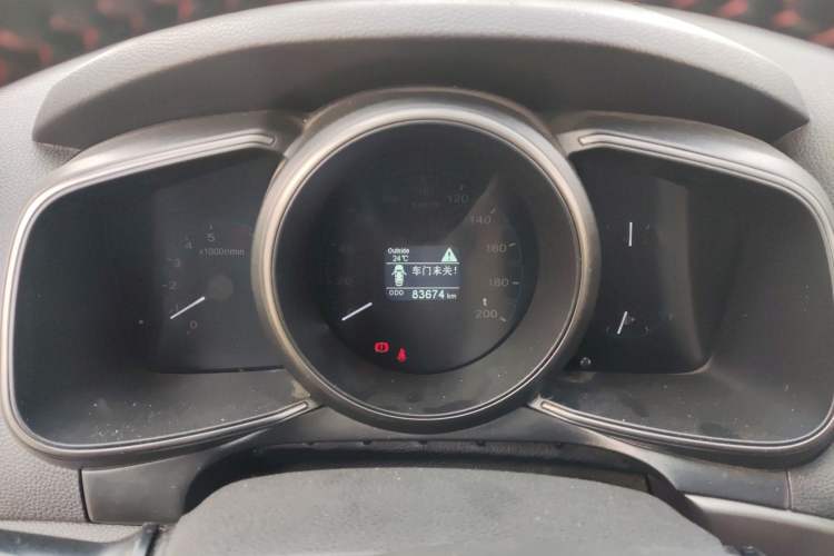 Used CHANGAN OSHAN CX70 2017 Facelifted CX70T 1.5T Manual High-Performance Edition Instrument Cluster