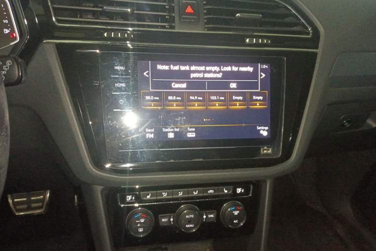 Used Volkswagen Tiguan L 2021 330TSI Automatic Two-Wheel Drive R-Line Enhanced Edition Audio And AC Panel