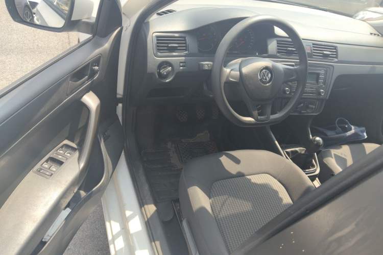 Used Volkswagen Santana 2018 1.5L Manual Fashion Edition
