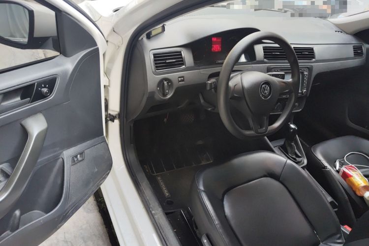 Used Volkswagen Santana 2016 1.6L Automatic Fashion Edition Driver Seat